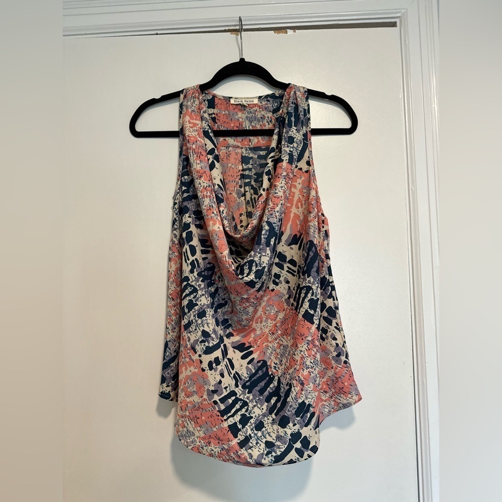 Black Rainn Women’s Small Sleeveless Abstract Print Cowl Neck Flowy Blouse.